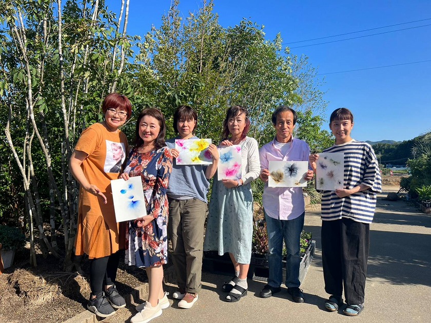 アルコールインクアート参加者の写真